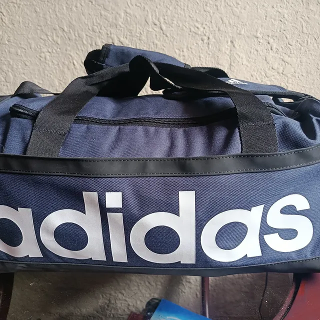 Maleta deportiva Adidas: